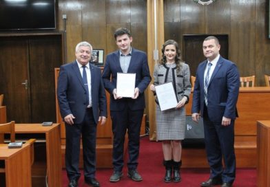 Цветелина Стефанова и Ангел Иванов са „Студенти на годината“ на Община Русе
